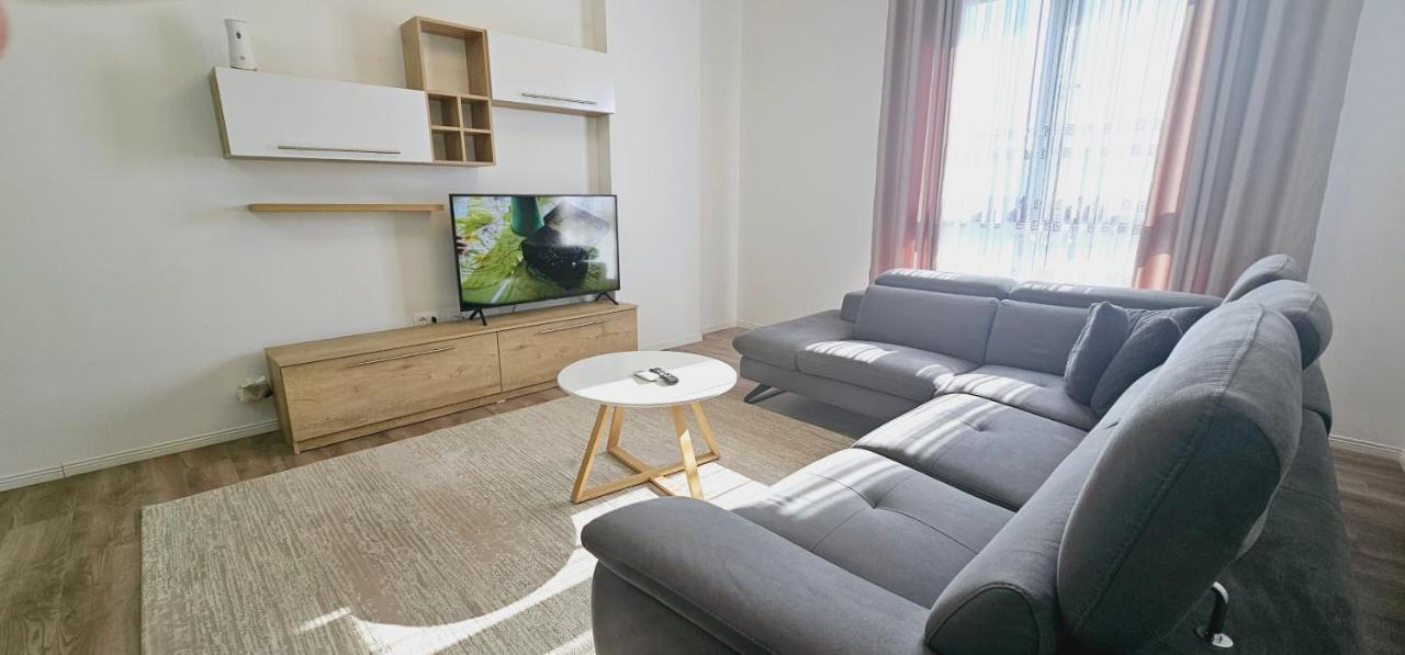 Apartmán Myhouse At 21 Dhjetori Tirana Exteriér fotografie